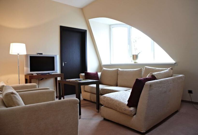 Metropolitan Hotel By Flemings