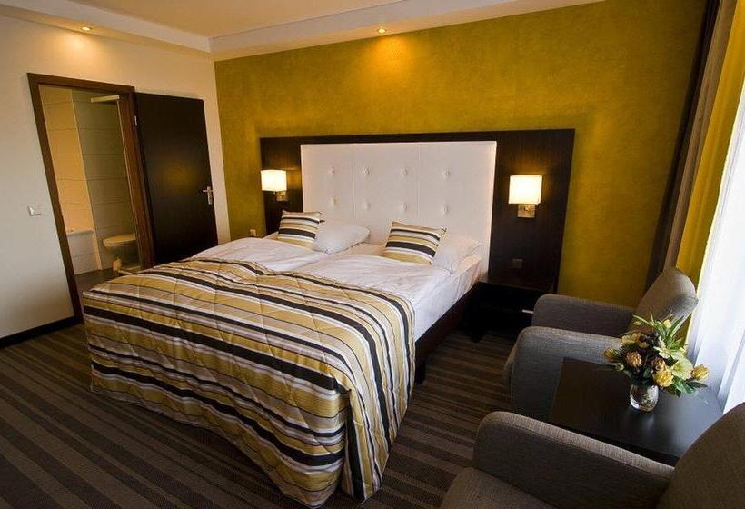 호텔 Moers Van Der Valk