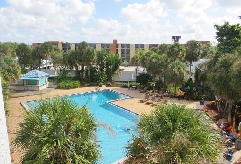 هتل Monumental Movieland