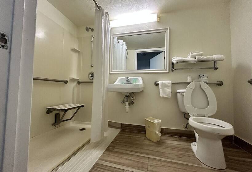 هتل Monumental Movieland