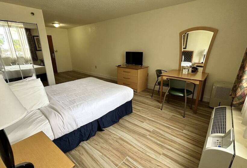 هتل Monumental Movieland