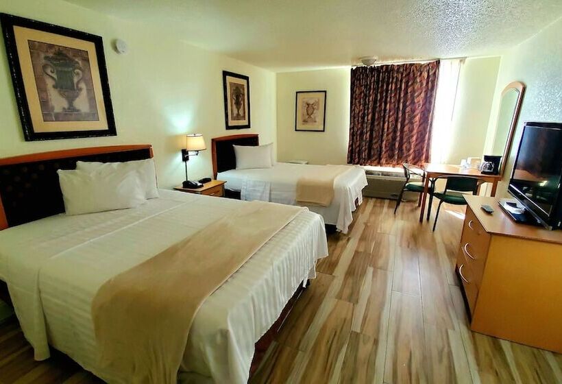 هتل Monumental Movieland