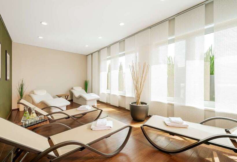 ホテル NH Dusseldorf City Nord