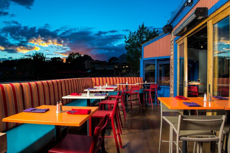 ホテル The Cliffs