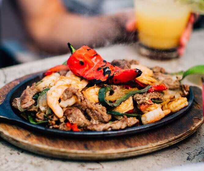 ホテル The Cliffs