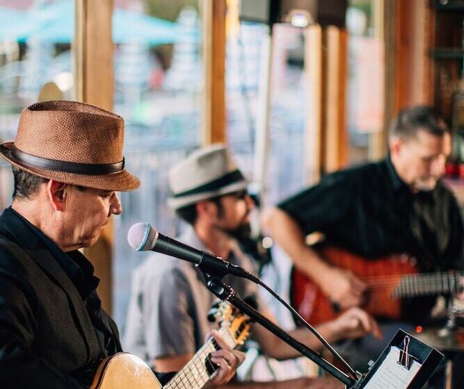 ホテル The Cliffs