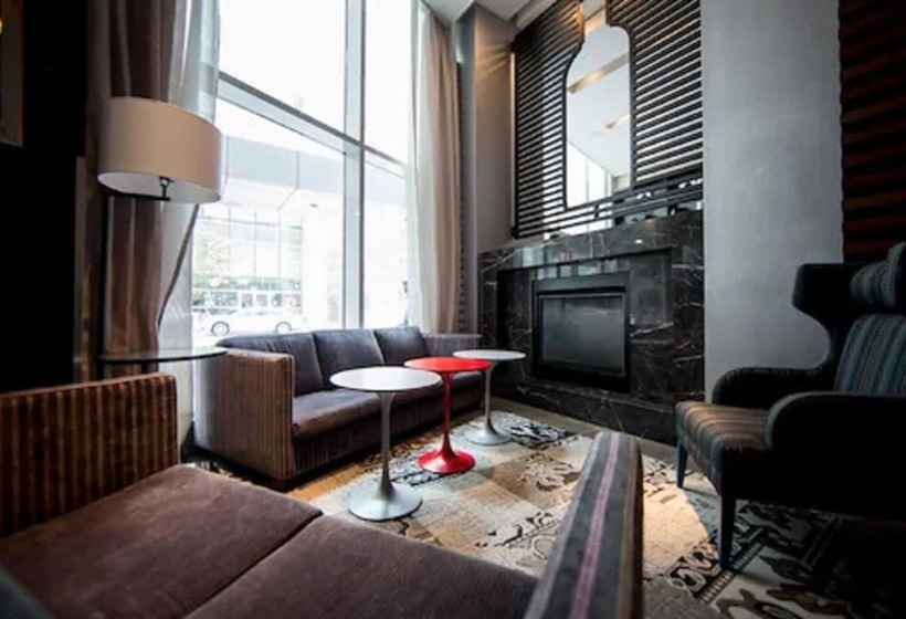 Pantages Hotel Toronto Centre