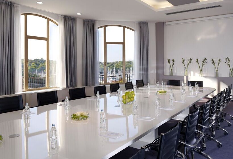 ホテル Park Plaza Histria Pula