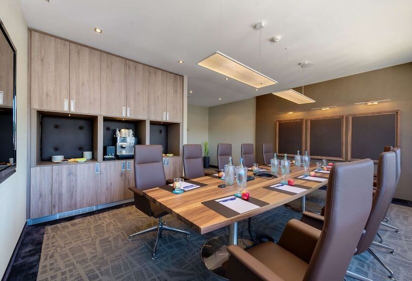 هتل Park Plaza Trier