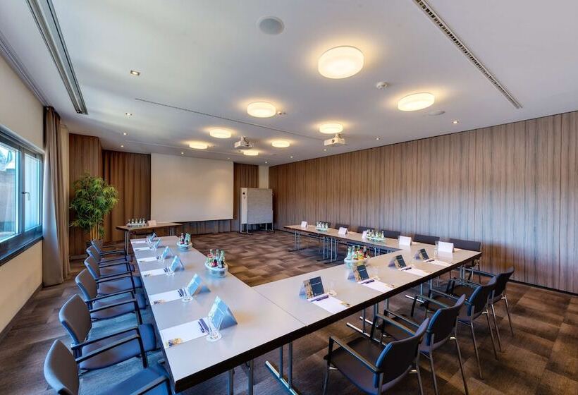 בית מלון כפרי Park Plaza Trier