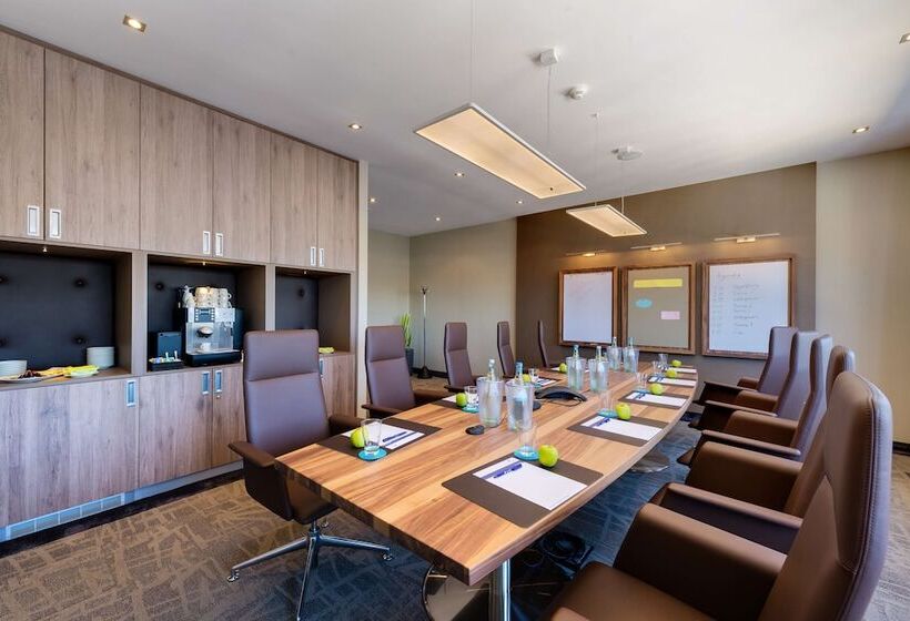 בית מלון כפרי Park Plaza Trier