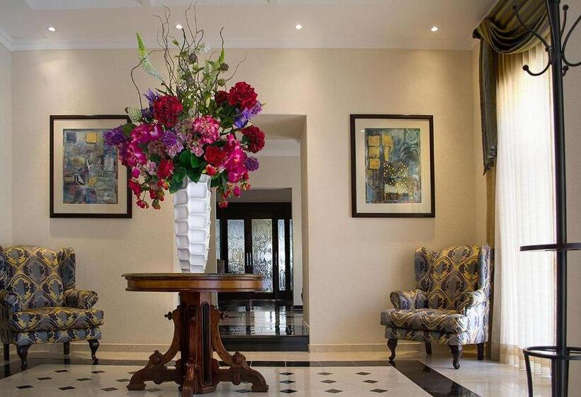 هتل Plaza Colonial