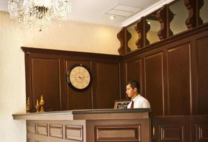 هتل Plaza Colonial