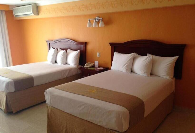 هتل Plaza Colonial