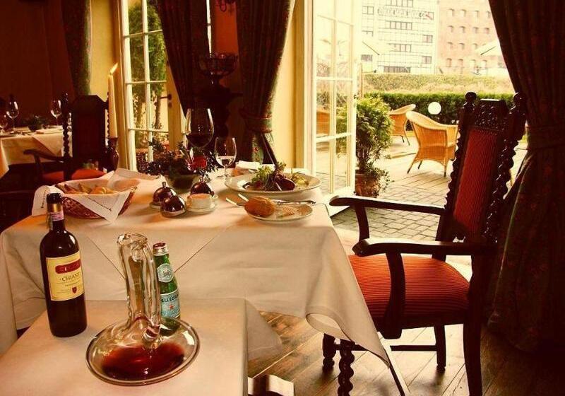 فندق Podewils Old Town Gdansk