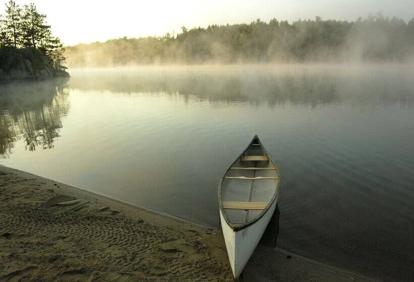 Отель Pourvoirie Du Lac Blanc