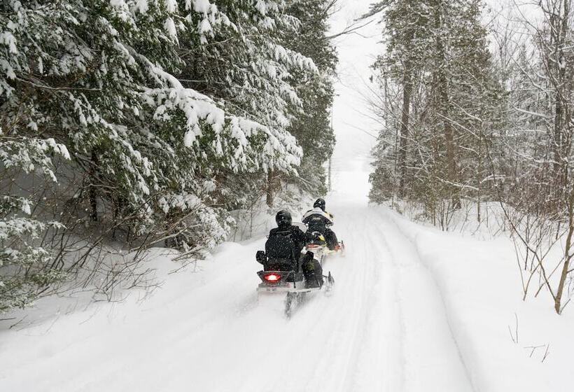Отель Pourvoirie Du Lac Blanc