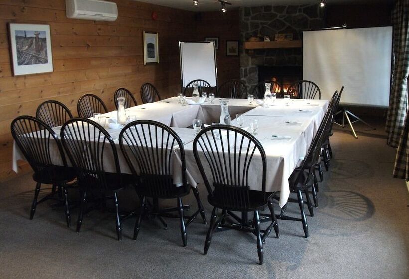 Отель Pourvoirie Du Lac Blanc