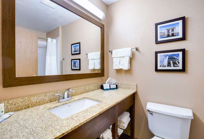 فندق Quality Inn I70 Near Kansas Speedway