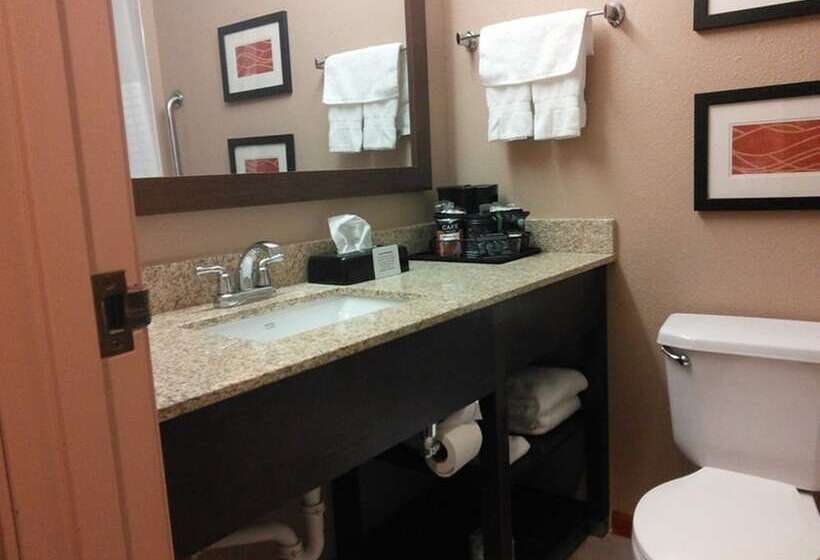 فندق Quality Inn I70 Near Kansas Speedway