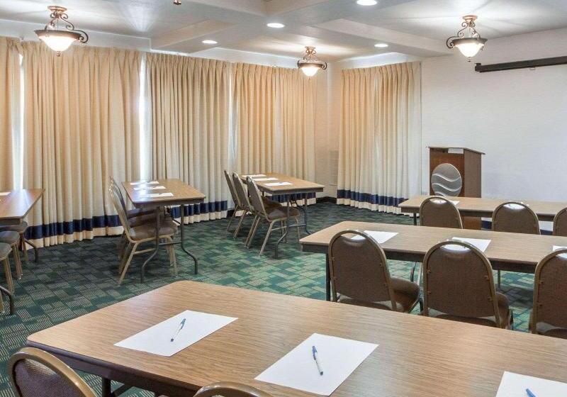 فندق Quality Inn Tulsadowntown West