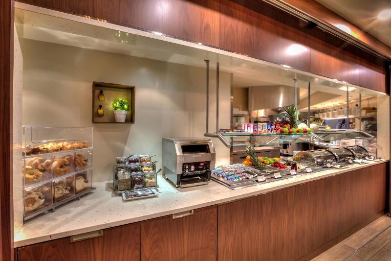 Отель Marriott Quebec City Downtown