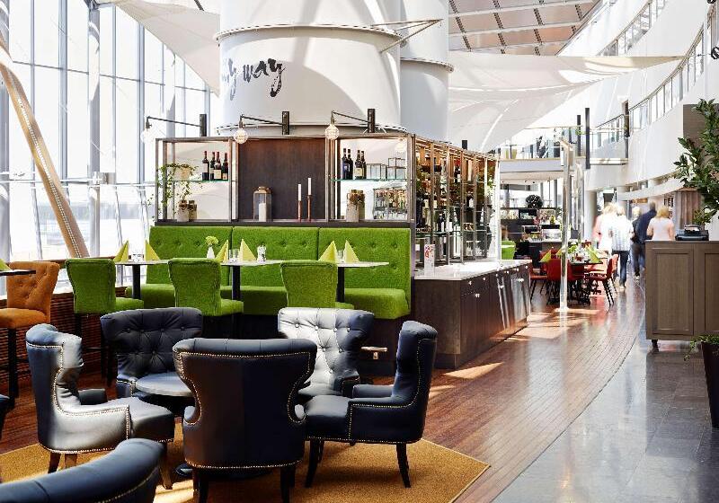 ホテル Radisson Blu Airport Terminal