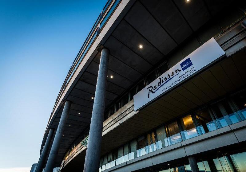 هتل Radisson Blu Airport Terminal
