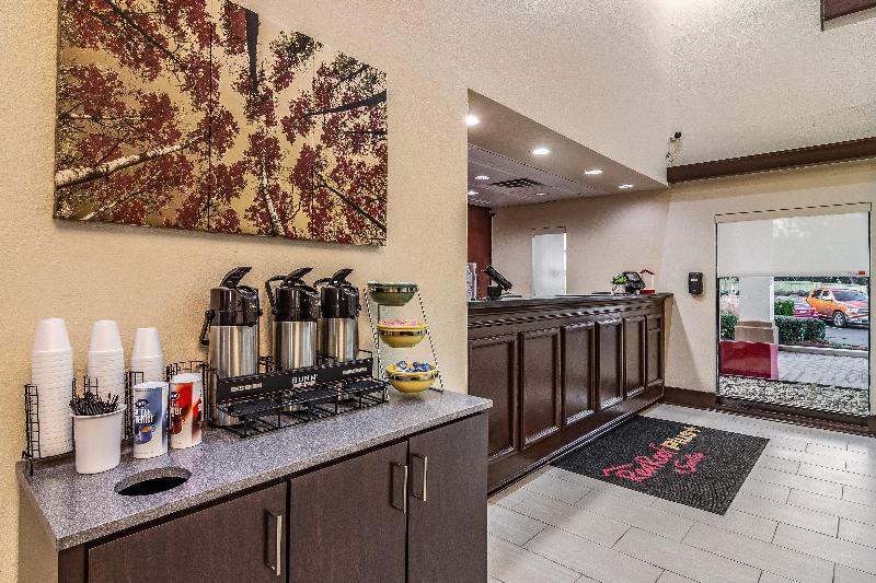 호텔 Red Roof Plus+ & Suites Atlanta Airport South