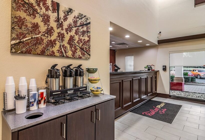 호텔 Red Roof Plus+ & Suites Atlanta Airport South