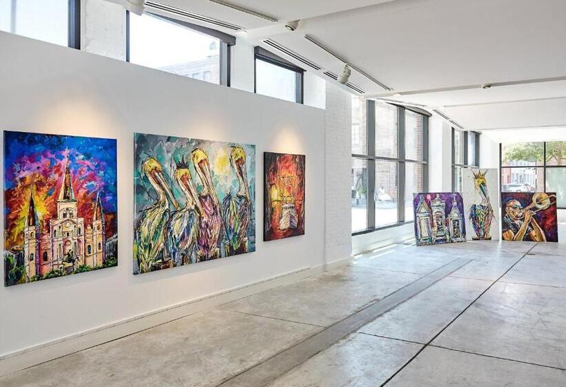 هتل Renaissance New Orleans Arts Warehouse District