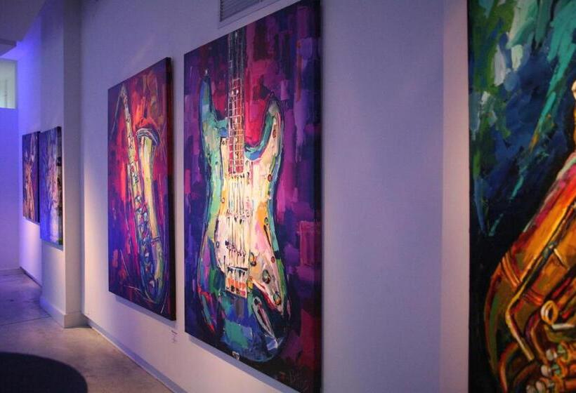 هتل Renaissance New Orleans Arts Warehouse District