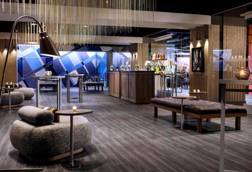 Renaissance Reno Downtown Hotel & Spa