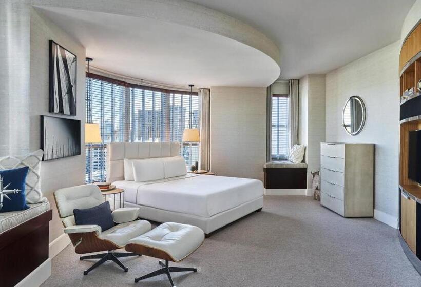 هتل Republic San Diego, Autograph Collection