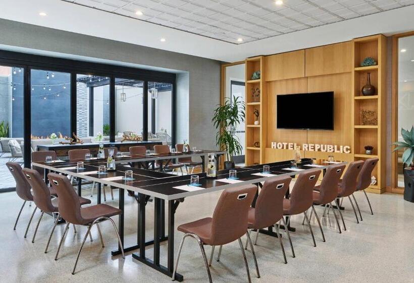 호텔 Republic San Diego, Autograph Collection