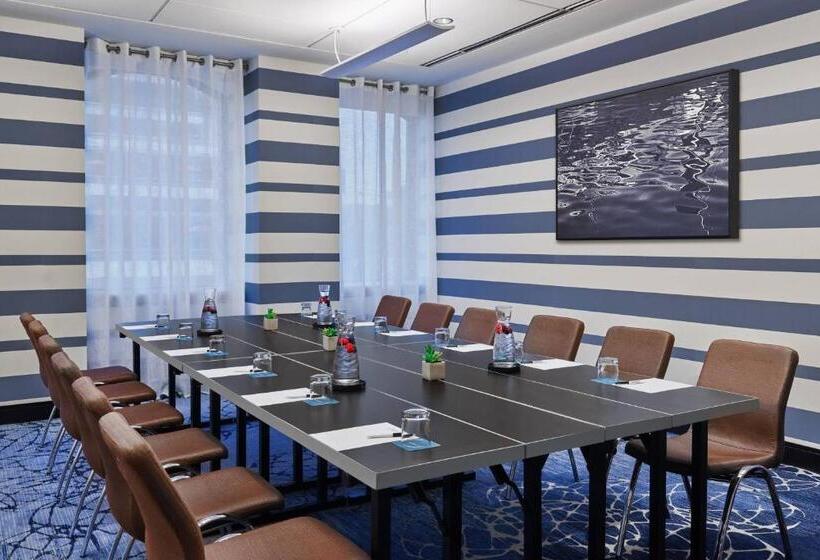 هتل Republic San Diego, Autograph Collection