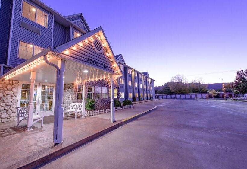 فندق River Canyon Lodge