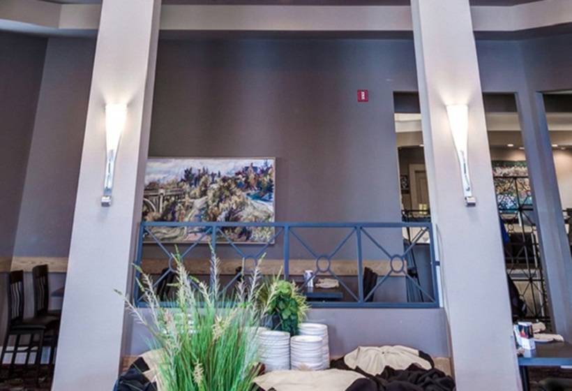 Royal Hotel Calgary, Trademark Collection By Wyndham