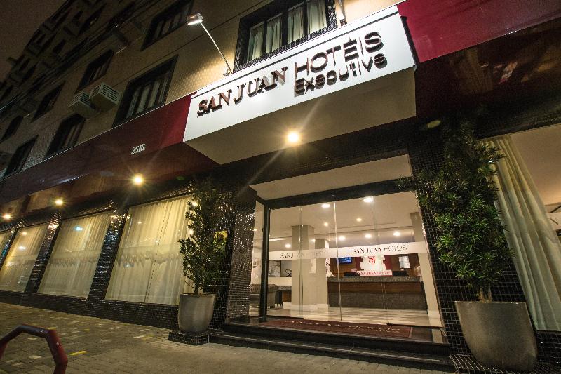 בית מלון כפרי Sj Executive   San Juan Curitiba