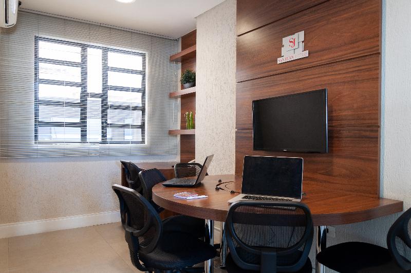 בית מלון כפרי Sj Executive   San Juan Curitiba