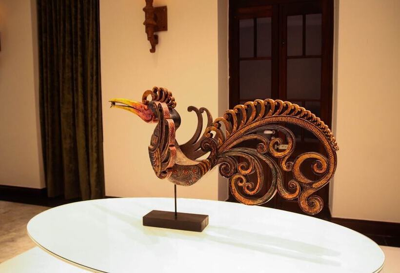 Отель Johnscher By Sj   San Juan Curitiba