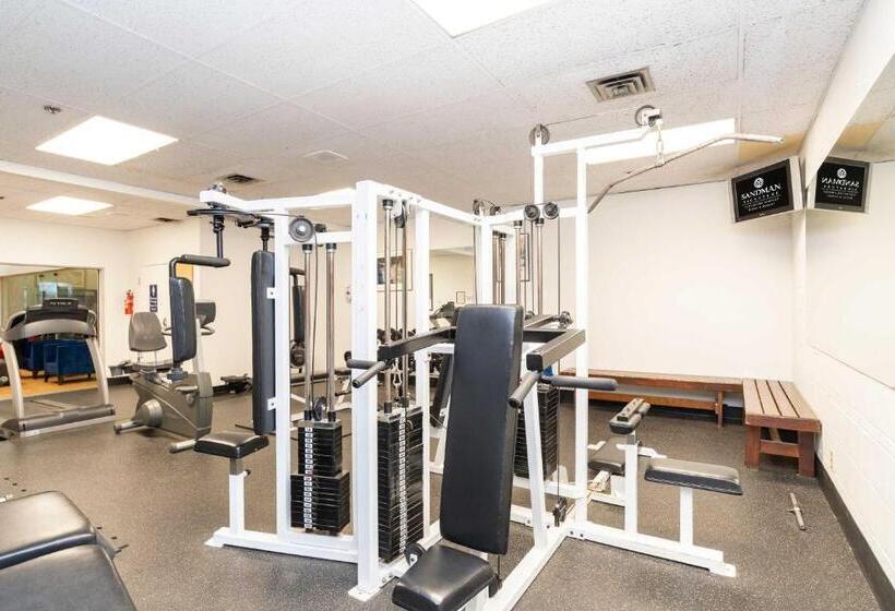 Sandman Signature Vancouver Airport Hotel & Resort