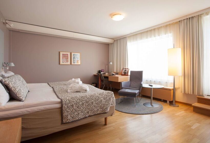 هتل Scandic Linkoping City
