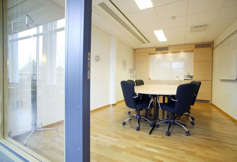هتل Scandic Linkoping City