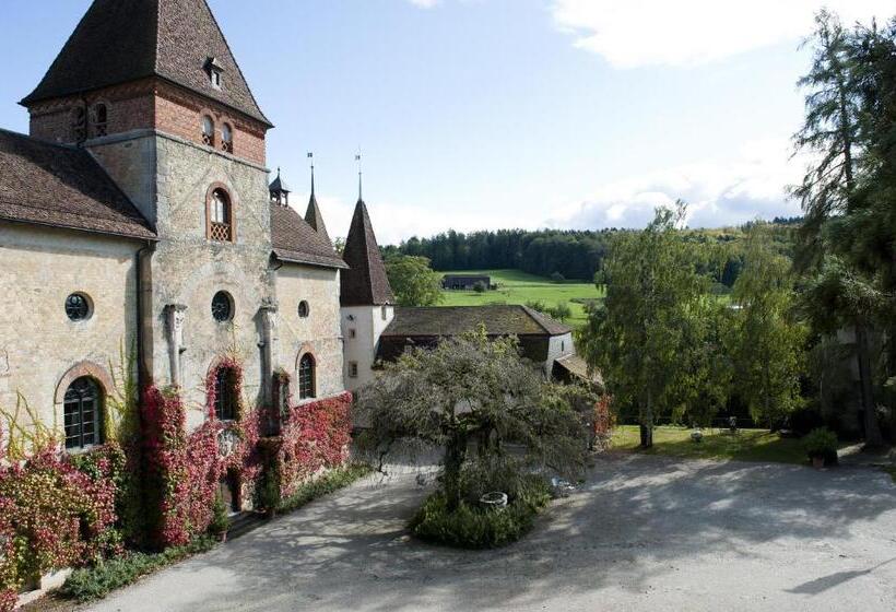 בית מלון כפרי Schloss Münchenwiler