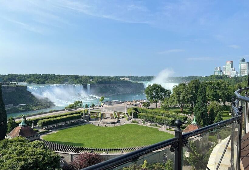 Отель Sheraton Fallsview