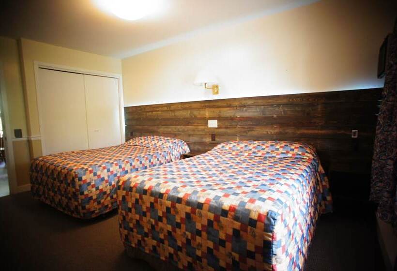 호텔 Silverwood Inn & Suites