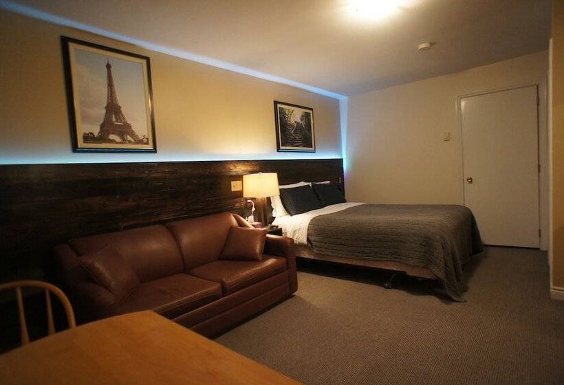 酒店 Silverwood Inn & Suites