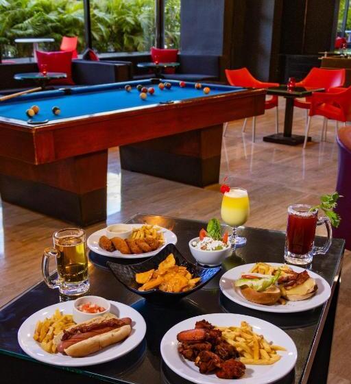 בית מלון כפרי Smart Cancun The Urban Oasis