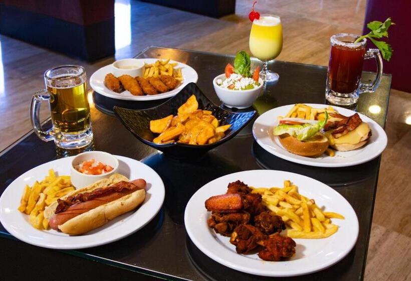 בית מלון כפרי Smart Cancun The Urban Oasis